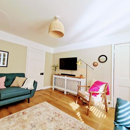 Cheerful 3 Bed Grade II Central Cottage Cirencester Eksteriør billede