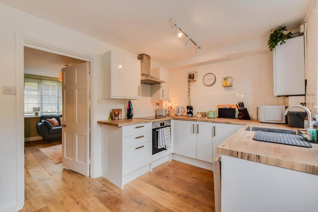 Cheerful 3 Bed Grade II Central Cottage Cirencester Eksteriør billede